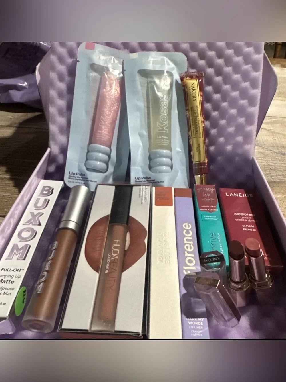 11 PCS Kosas Huda Beauty Buxom Lancôme Laneige Florence by Mills NAKERY A15 Lot